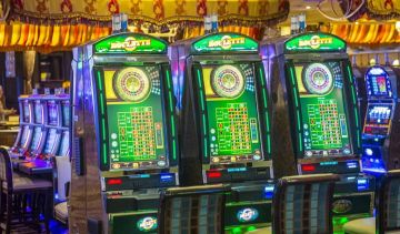 What are the easiest and most difficult casino games to play today?